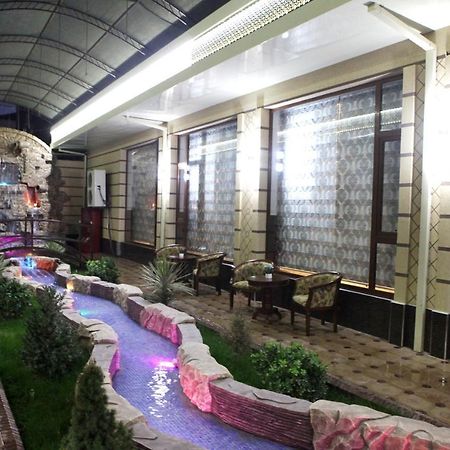 Hotel Naxshab Qarshi ภายนอก รูปภาพ