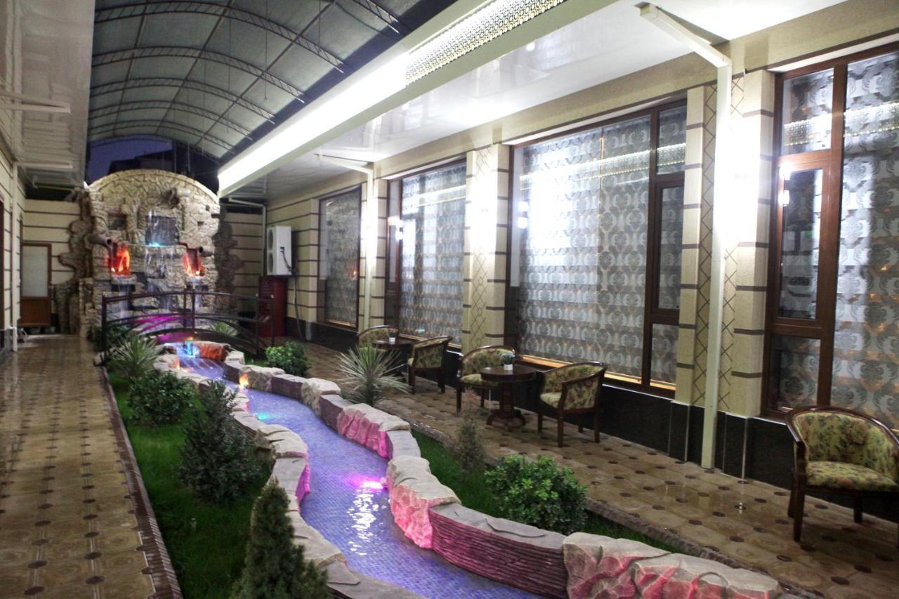 Hotel Naxshab Qarshi ภายนอก รูปภาพ