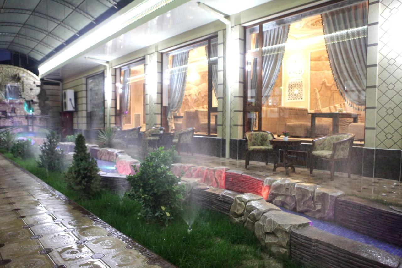 Hotel Naxshab Qarshi ภายนอก รูปภาพ