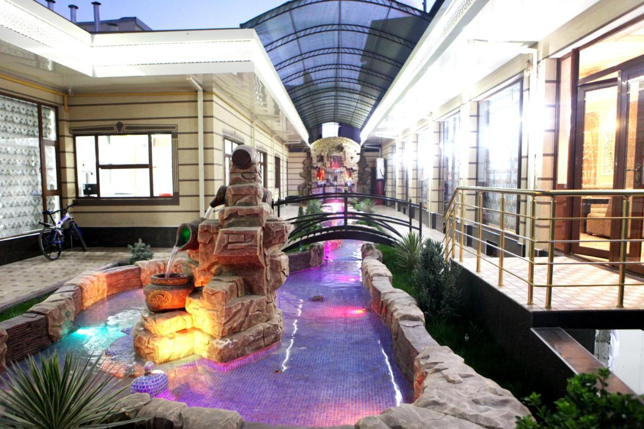 Hotel Naxshab Qarshi ภายนอก รูปภาพ