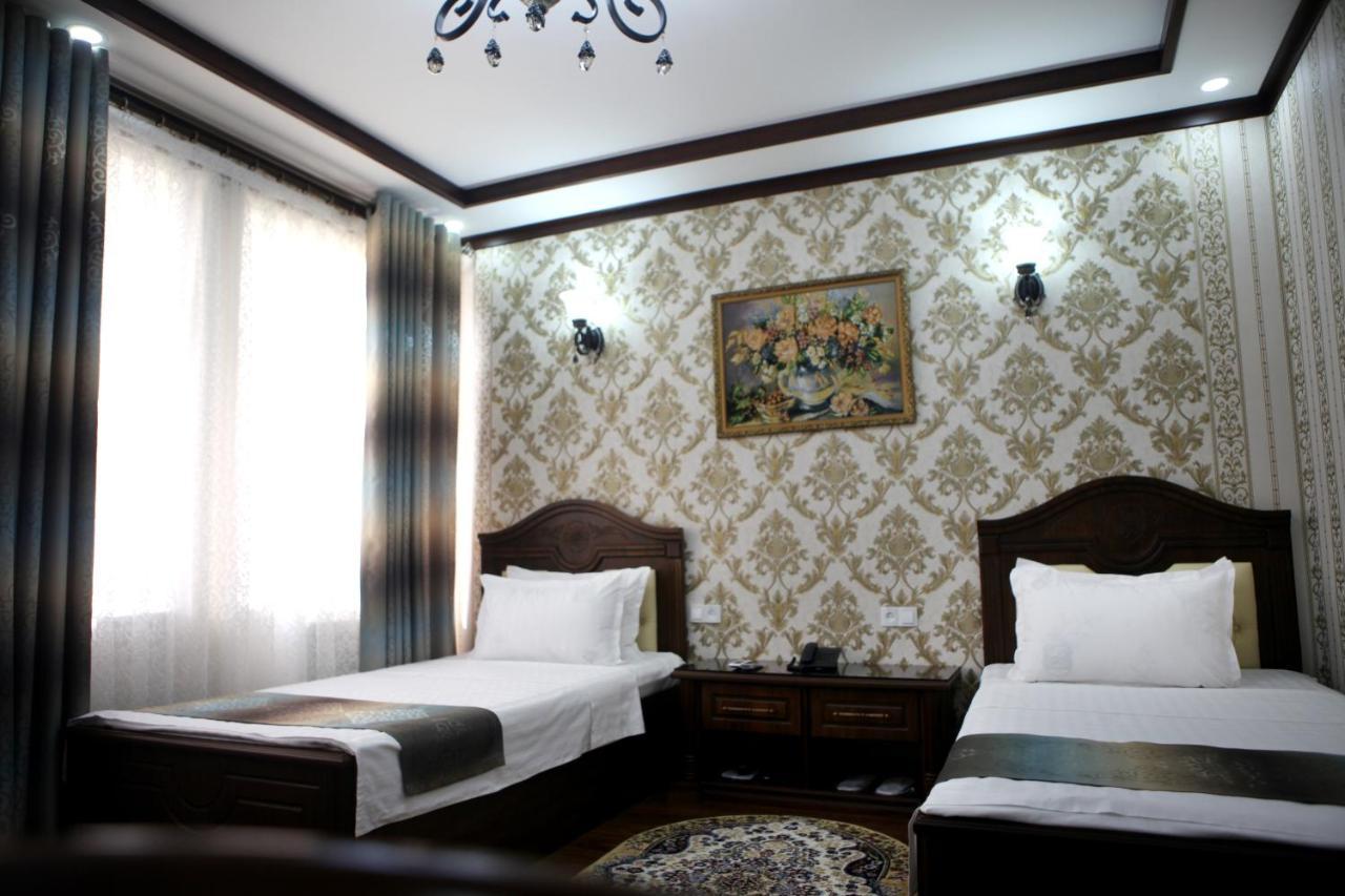 Hotel Naxshab Qarshi ภายนอก รูปภาพ
