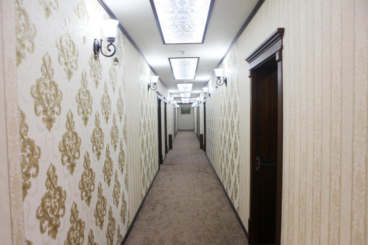 Hotel Naxshab Qarshi ภายนอก รูปภาพ