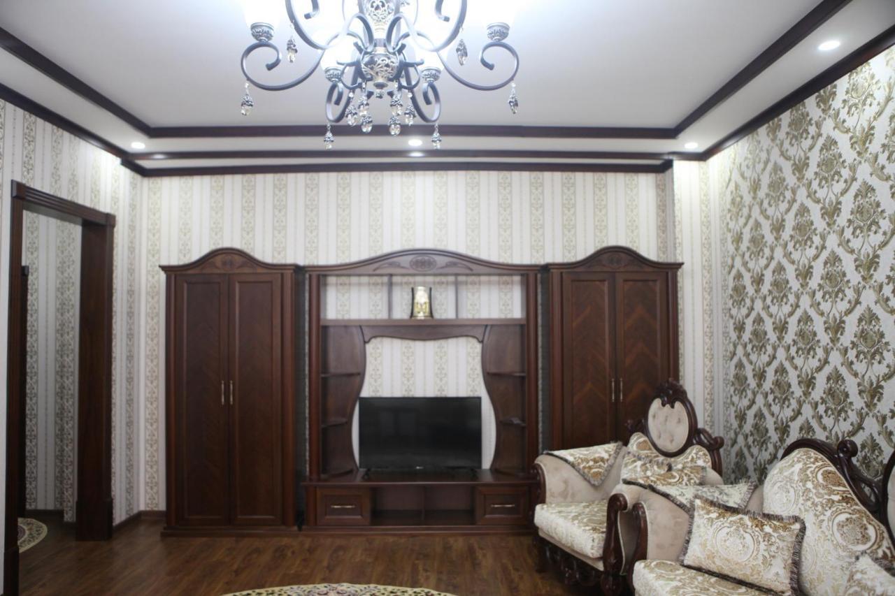 Hotel Naxshab Qarshi ภายนอก รูปภาพ