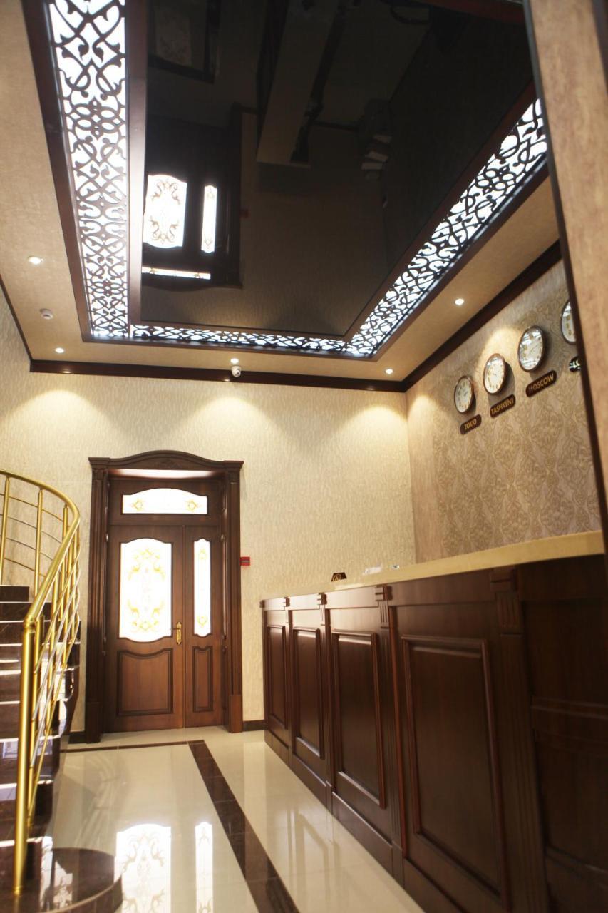 Hotel Naxshab Qarshi ภายนอก รูปภาพ