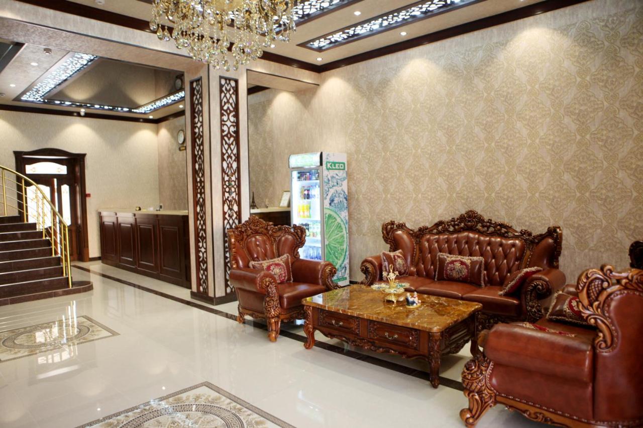 Hotel Naxshab Qarshi ภายนอก รูปภาพ