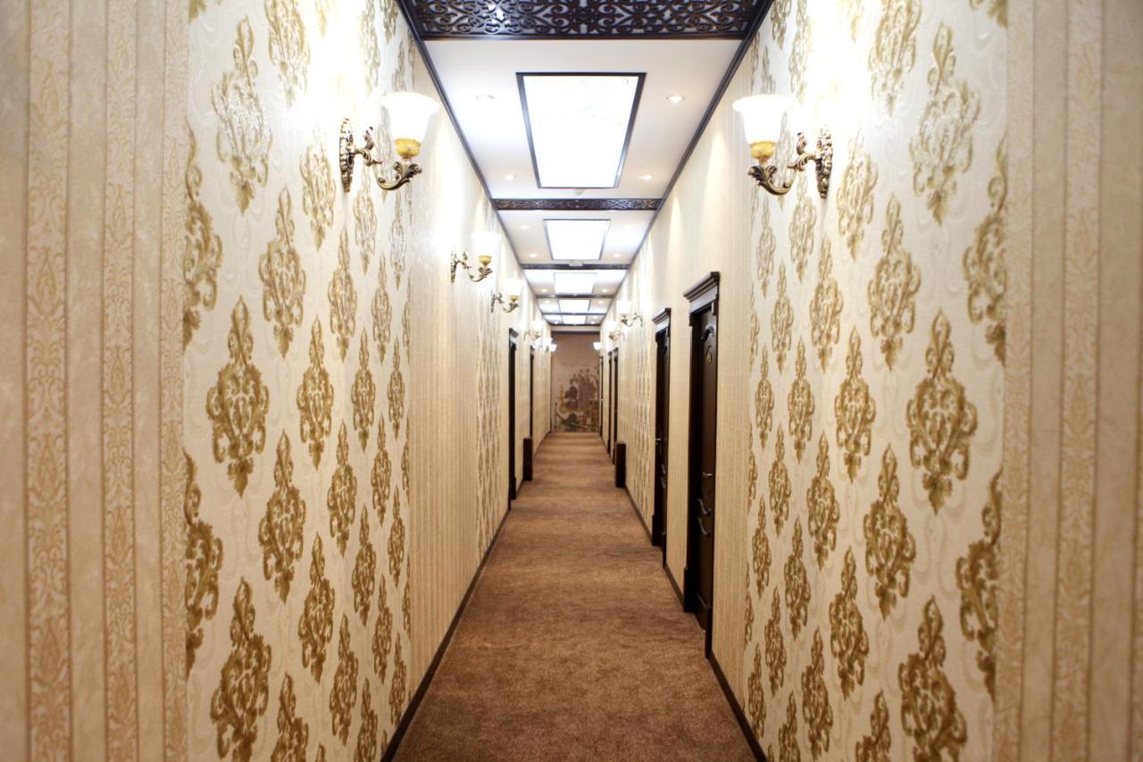 Hotel Naxshab Qarshi ภายนอก รูปภาพ